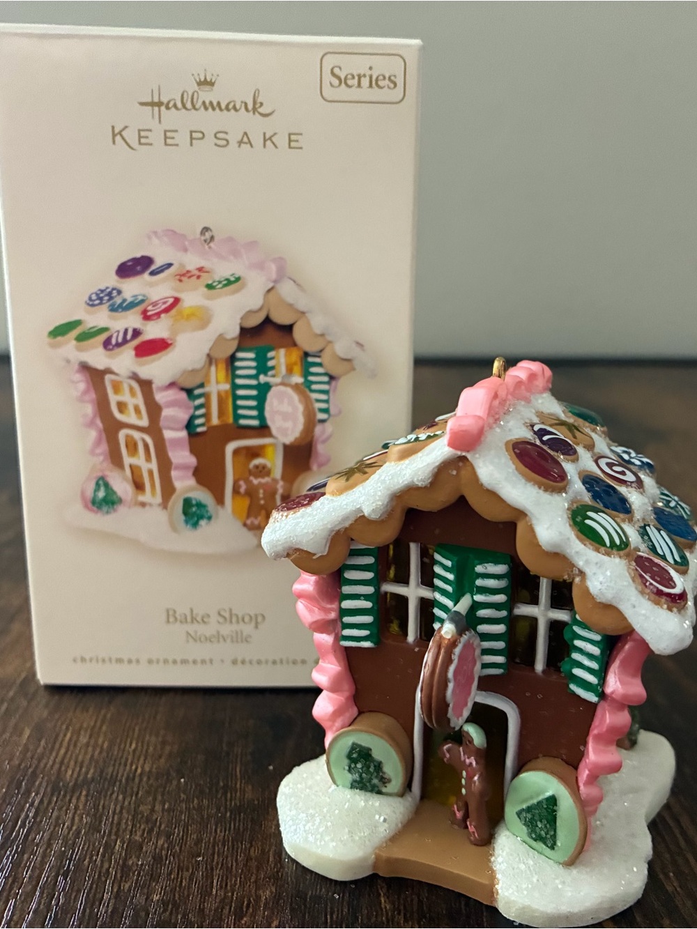 Hallmark 2007 Keepsake Ornament “Bake Shop” NIB
